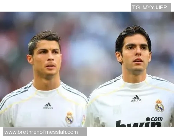 足球明星齐聚慰问C罗展现友谊与团结精神传递温暖力量